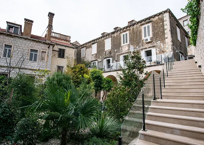 Secret Garden By Duhomes *